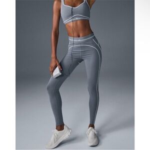 Alo Airbrush High-Waist Heart Throb
Legging Steel Grey White Hi-Rise
Waisted XS